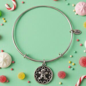 CHRYSALIS Bracelet – Gingerbread Man Charm | Silver